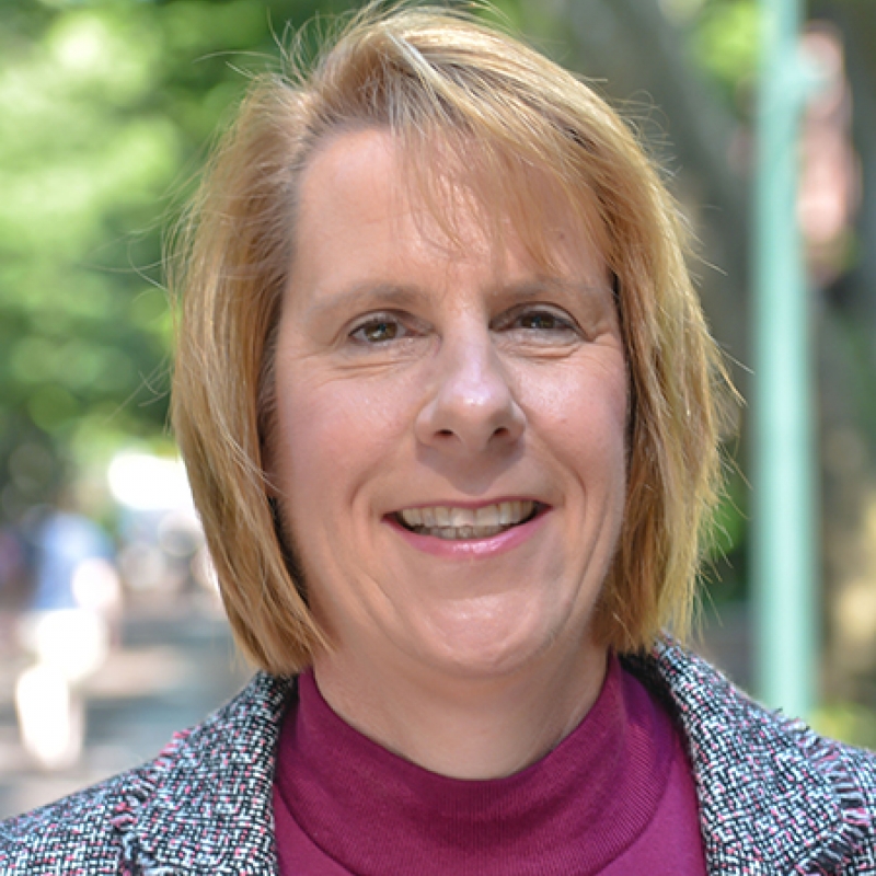 Barbara Hewitt, GRD ’02